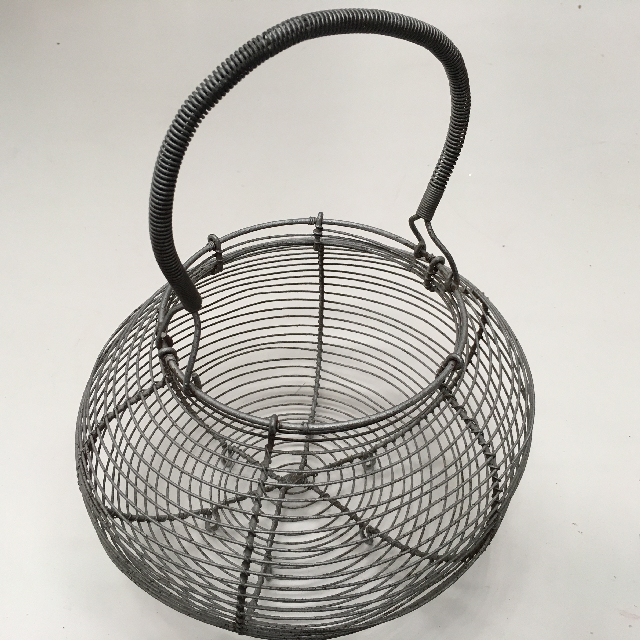 BASKET, Wire Egg Basket